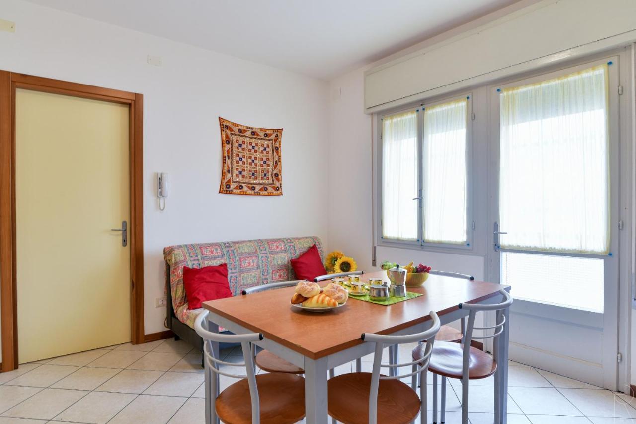 Stella D'Oro Apartman Caorle Kültér fotó