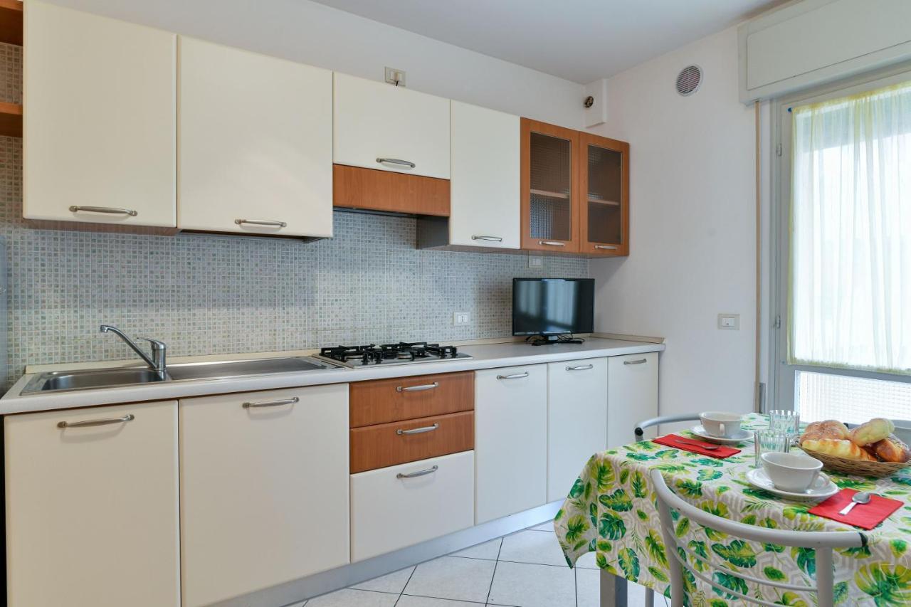 Stella D'Oro Apartman Caorle Kültér fotó