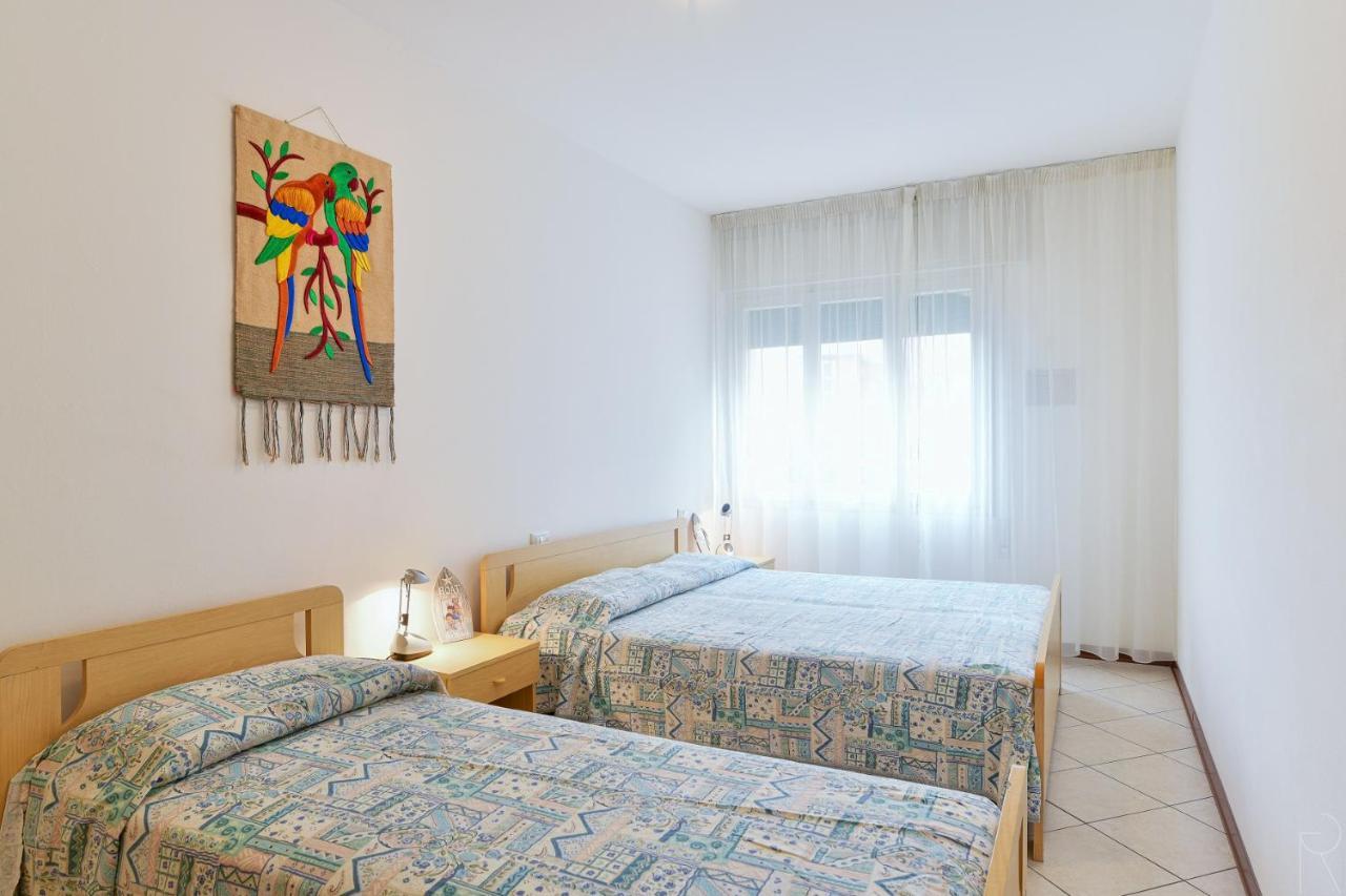 Stella D'Oro Apartman Caorle Kültér fotó